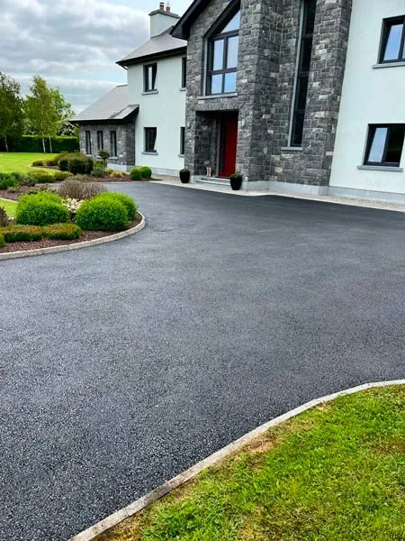 Tarmacadam driveway in Clane
